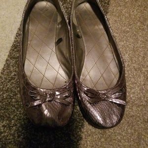 Ballet flats
